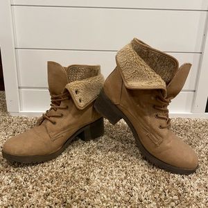 Fall boots
